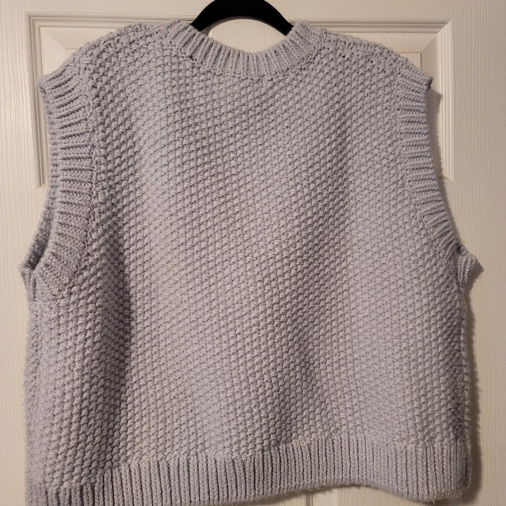 H&M Knit Sweater Vest